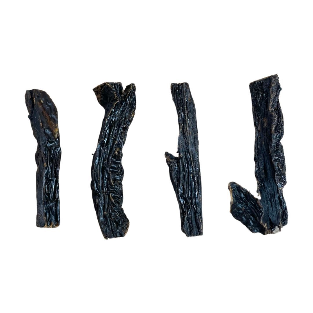 Paddock Farm Dried Beef Liver 1Kg. Dark, chunky strips.