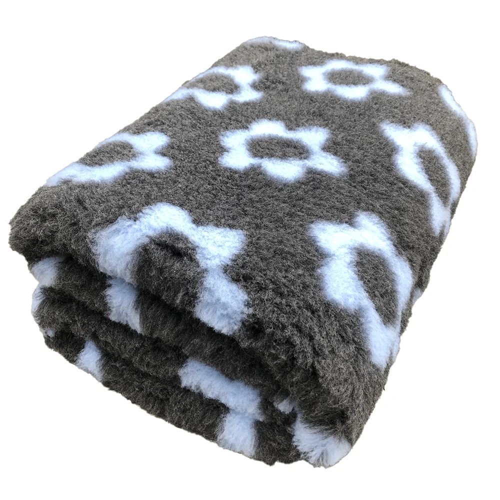 Please follow and like us: ProFleece Nature Collection non-slip pet bedding - Flower
