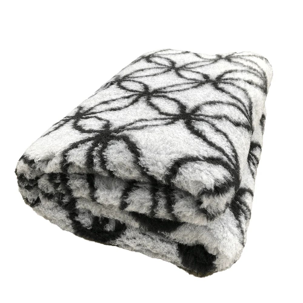 Please follow and like us: ProFleece Nature Collection non-slip pet bedding - Ripples